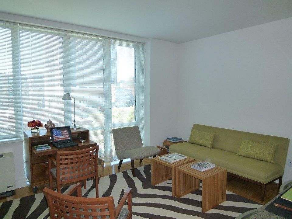 1st image of 1510 Lexington Ave APT 5N
