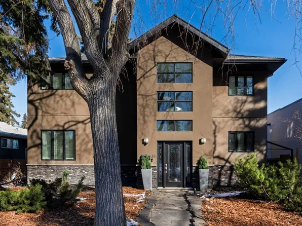 38 S Lissington Dr SW, Calgary, AB T3E 5E1