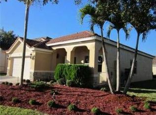 950 Tanglewood Cir, Weston, FL 33327