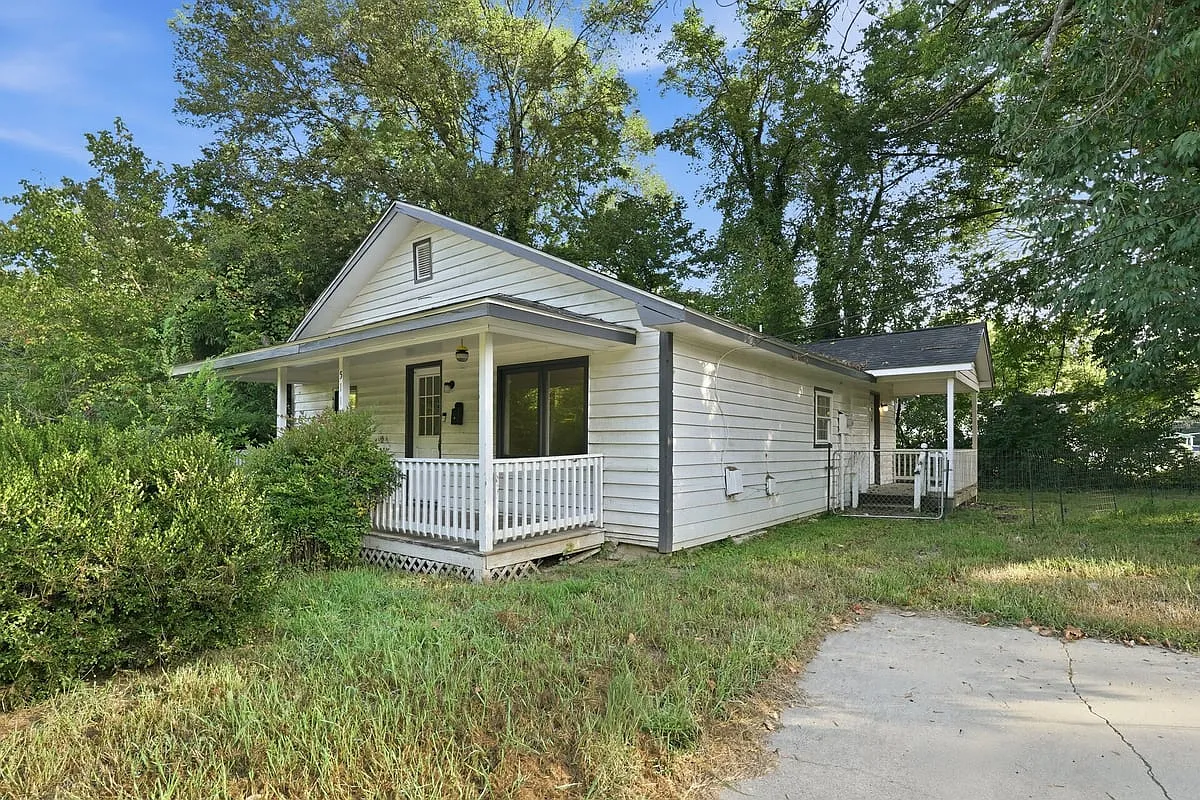 511 Liberia St — Photo 2