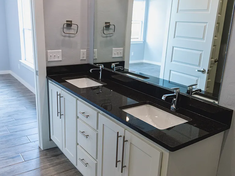508 Remington Ave — Photo 26