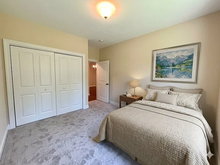 616 Lois Ln #616 — Photo 22