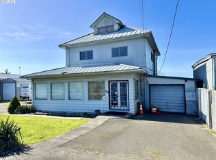 228 S Empire Blvd, Coos Bay, OR 97420