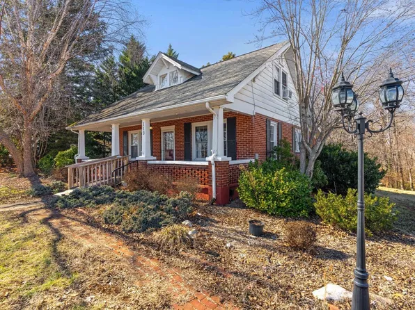 113 Prospect Rd, Hurt, VA 24563