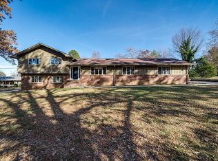 805 Forest Hills Dr, Cookeville, TN 38501