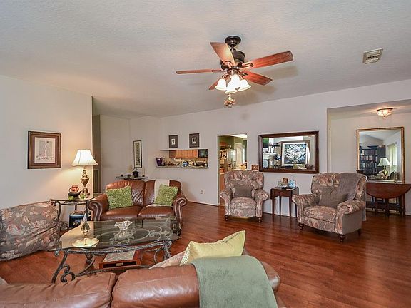 4th image of 18090 Carbridge Dr