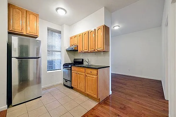 Rented by J Misrahi Realty Corp | media 8