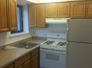 5420 73rd Pl, Maspeth, NY 11378