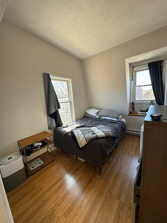 2 bed, 800 sqft, $4,400 — Photo 4