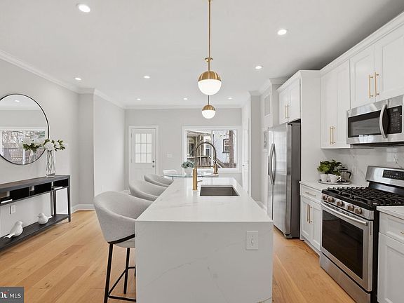 5th image of 1208 Shepherd St NW