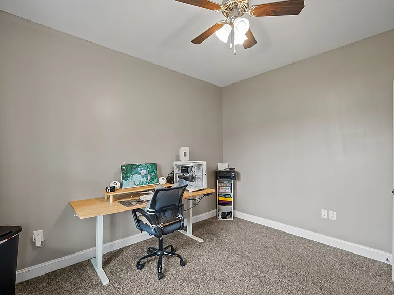 118 Clay St NE — Photo 27