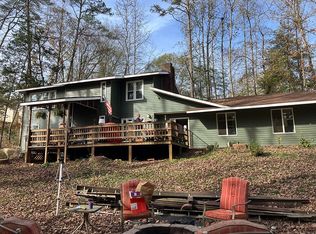 177 Tabor St, Central, SC 29630