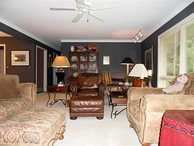 4th image of 60640 Woodland Dr