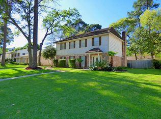 5910 Boyce Springs Dr, Houston, TX 77066