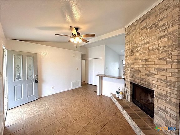 3rd image of 10411 Chaparral Rd