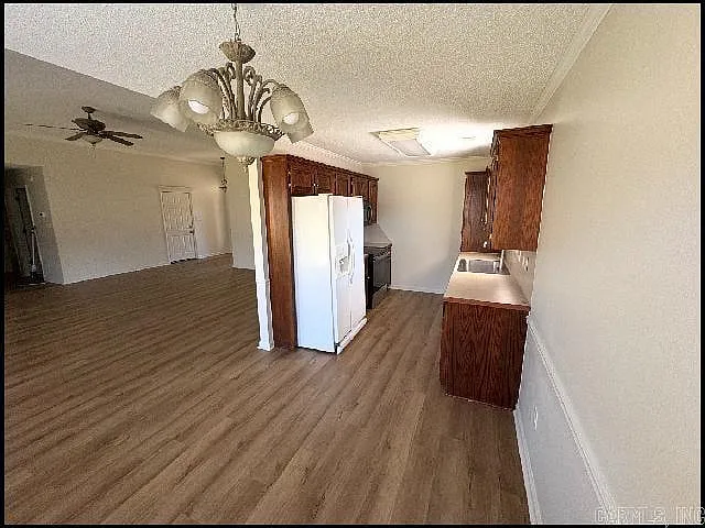 2310 Kellybrook — Photo 3