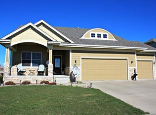 1020 NW Rolling Rock Rd, Ankeny, IA 50023