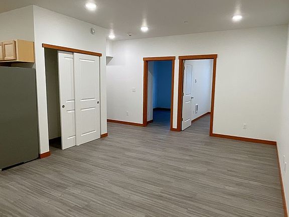 3rd image of 1205 N Garden St #104