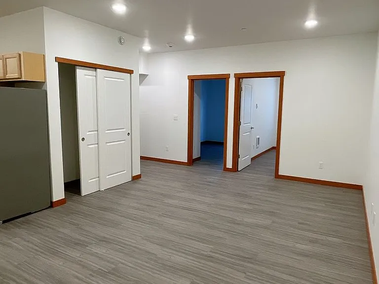 1205 N Garden St — Photo 4
