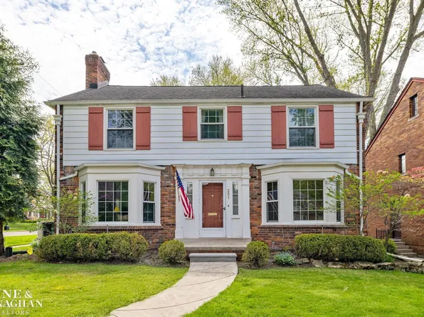 251 Merriweather Rd, Grosse Pointe Farms, MI 48236