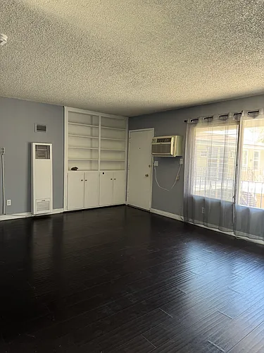 121 Park St Photo 1