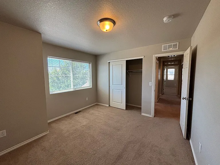1902 Winamac Dr — Photo 20