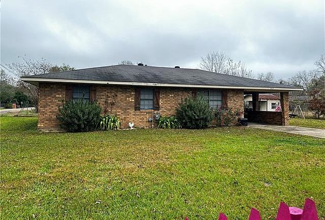 1st image of 307 Martin Luther King Dr