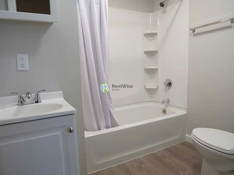 88 Cypress St #3 — Photo 15