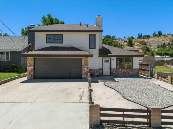 14342 Boxtree St, Lake Hughes, CA 93532