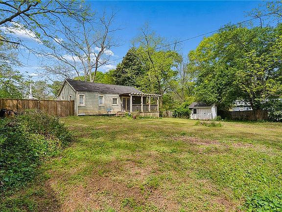 4th image of 1418 Peachcrest Rd #22