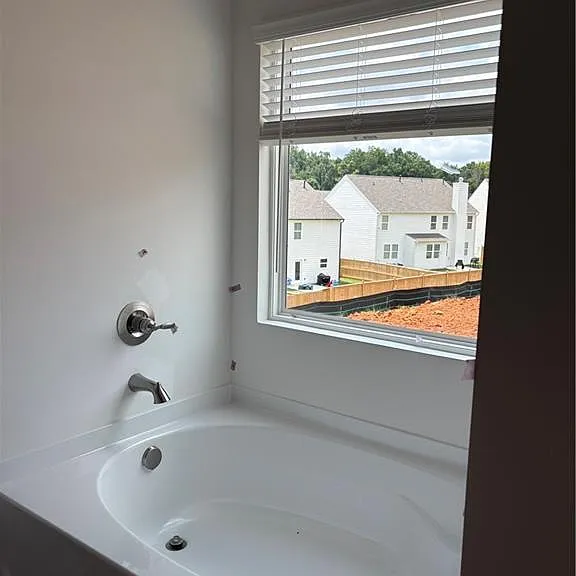 329 Bloomfield Cir — Photo 14