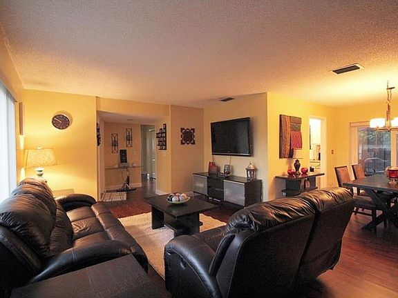 2nd image of 2970 Stockwood Dr