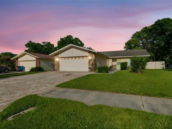 477 Orkney Ct, Dunedin, FL 34698