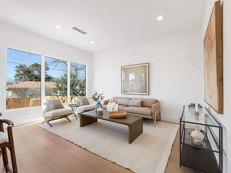 2406 Euclid Ave #2 — Photo 6