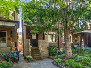 888 Manning Ave, Toronto, ON M6G 2X4