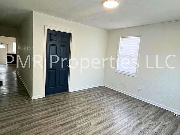 3rd image of 1011 7th Ave