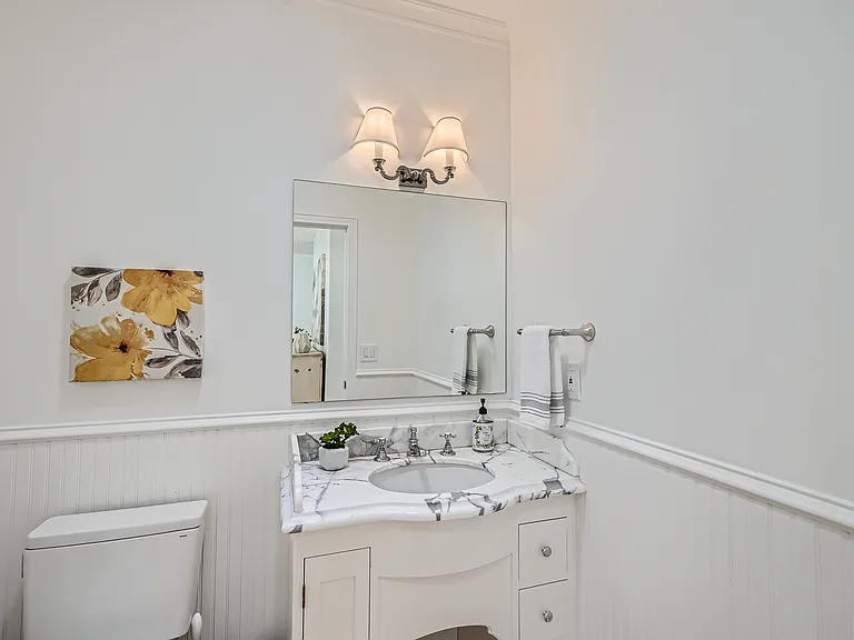 3782 Wonderland Hill Ave — Photo 14