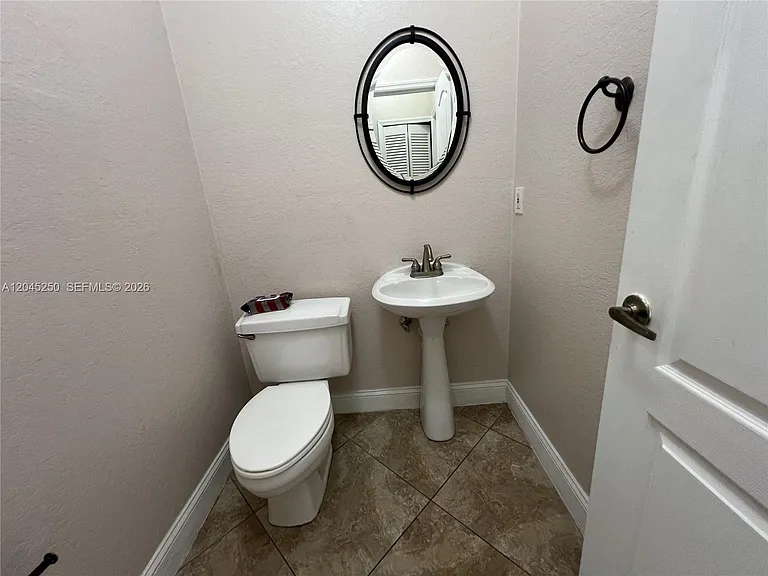 8842 NW 142nd Ln — Photo 10