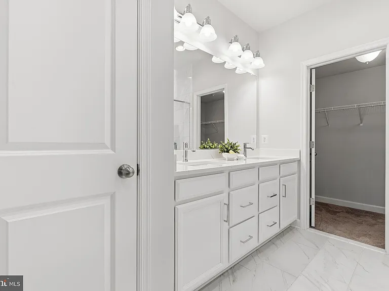 617 Leigh Way — Photo 38