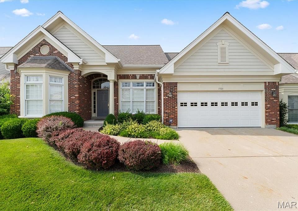 1st image of 15921 Picardy Crest Ct