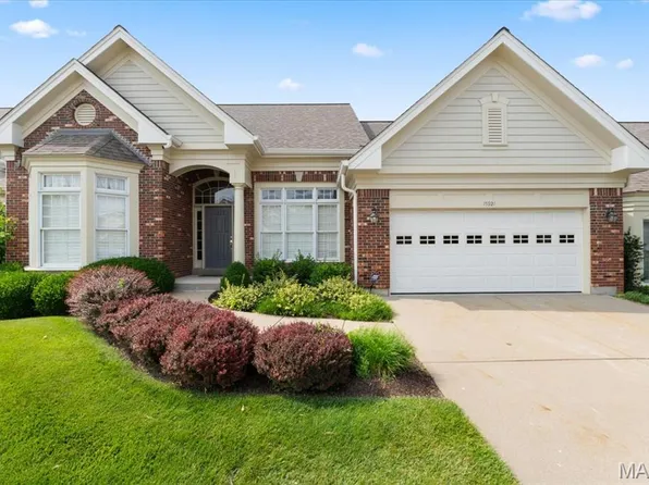 15921 Picardy Crest Ct, Chesterfield, MO 63017