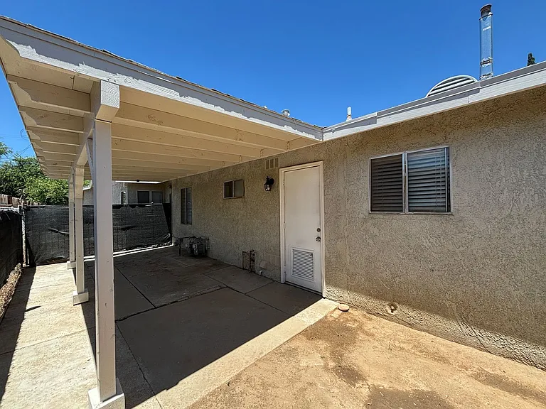 44303 Beech Ave — Photo 20