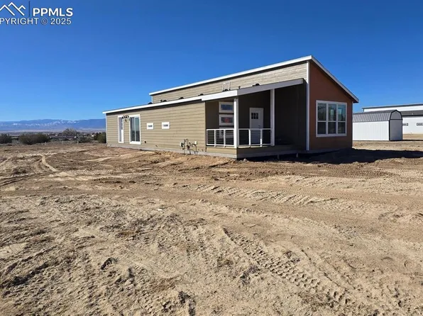 772 7th St, Penrose, CO 81240