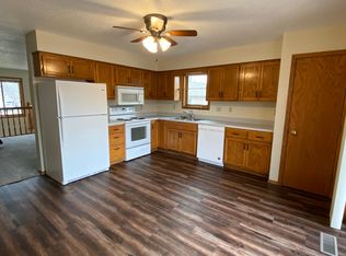 1511 E Cedar Cir, Brandon, SD 57005
