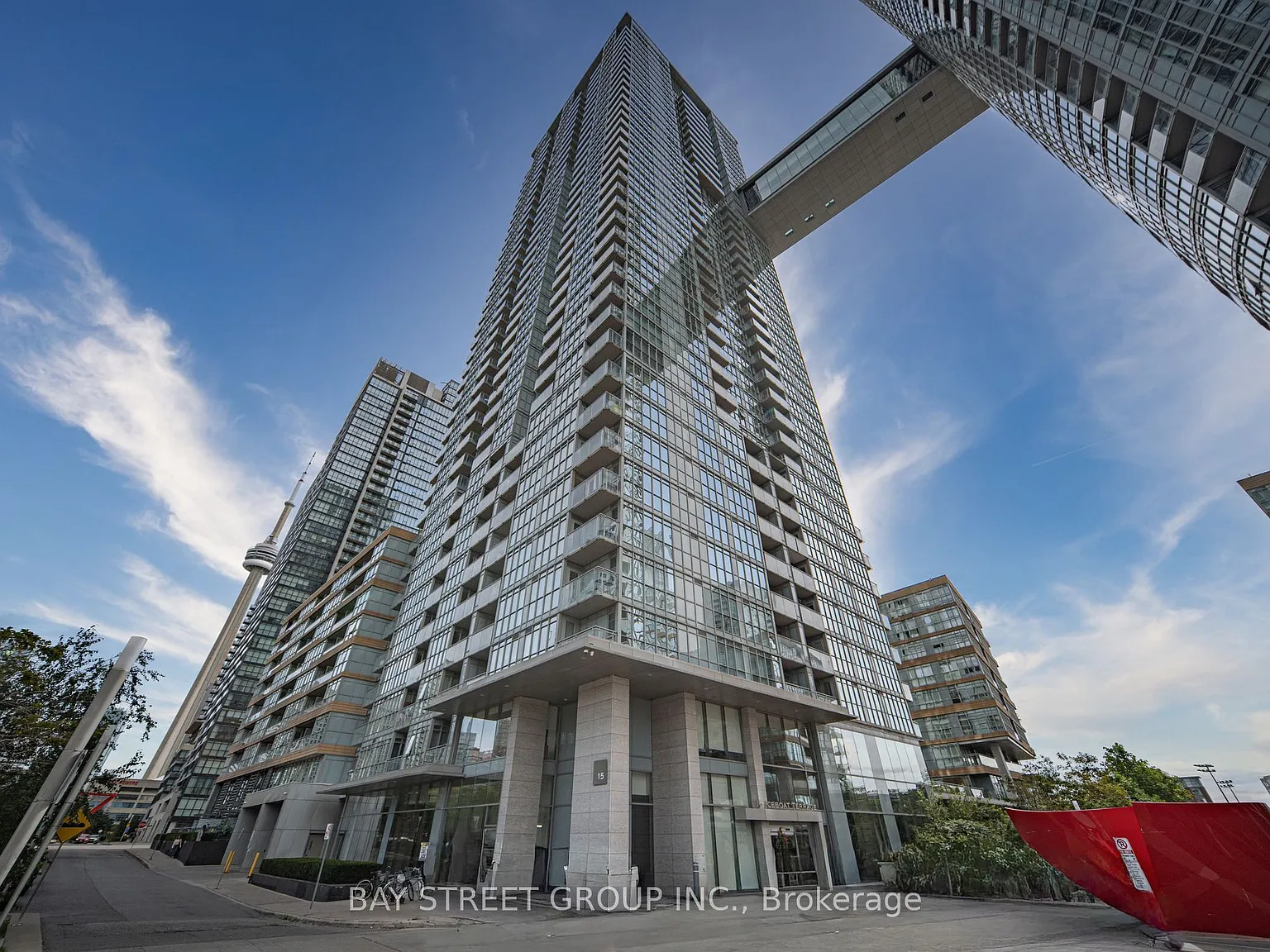 3 bed, $6,000 — Photo 2