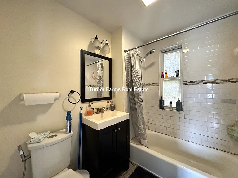 30 Wordsworth St #2F — Photo 11