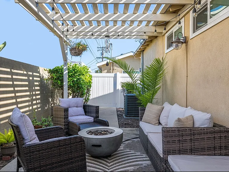 1449 W Lory Ave — Photo 3