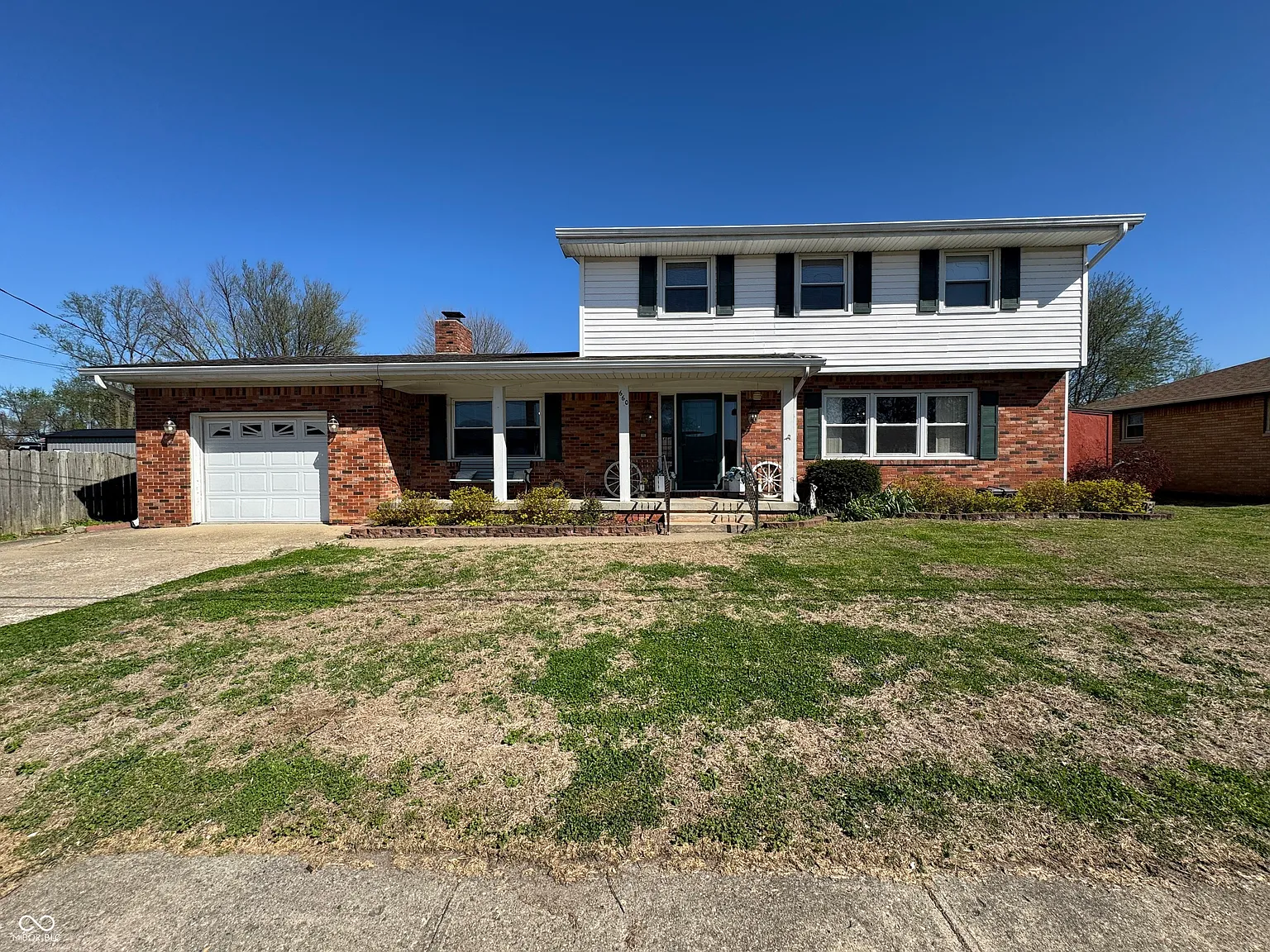 660 Dale St photo 1