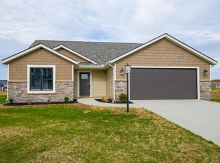 1013 Bryce Cir, Ligonier, IN 46767