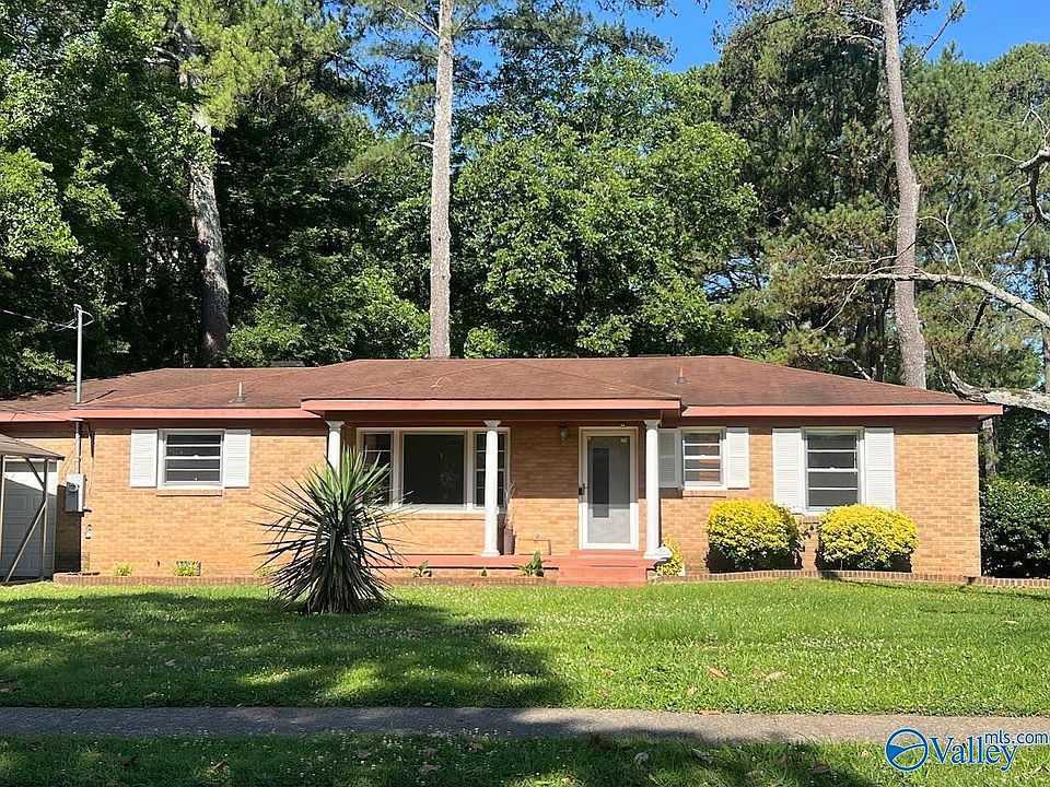 1st image of 4207 Lakeview Dr NW